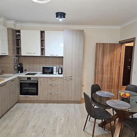 Serenity In The Heart Of Varna With Parking Exterior foto