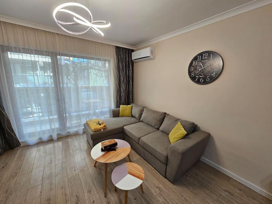 Serenity In The Heart Of Varna With Parking Exterior foto