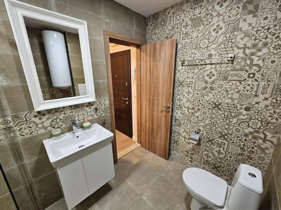 Serenity In The Heart Of Varna With Parking Exterior foto