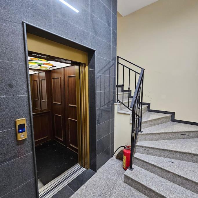 Serenity In The Heart Of Varna With Parking Exterior foto